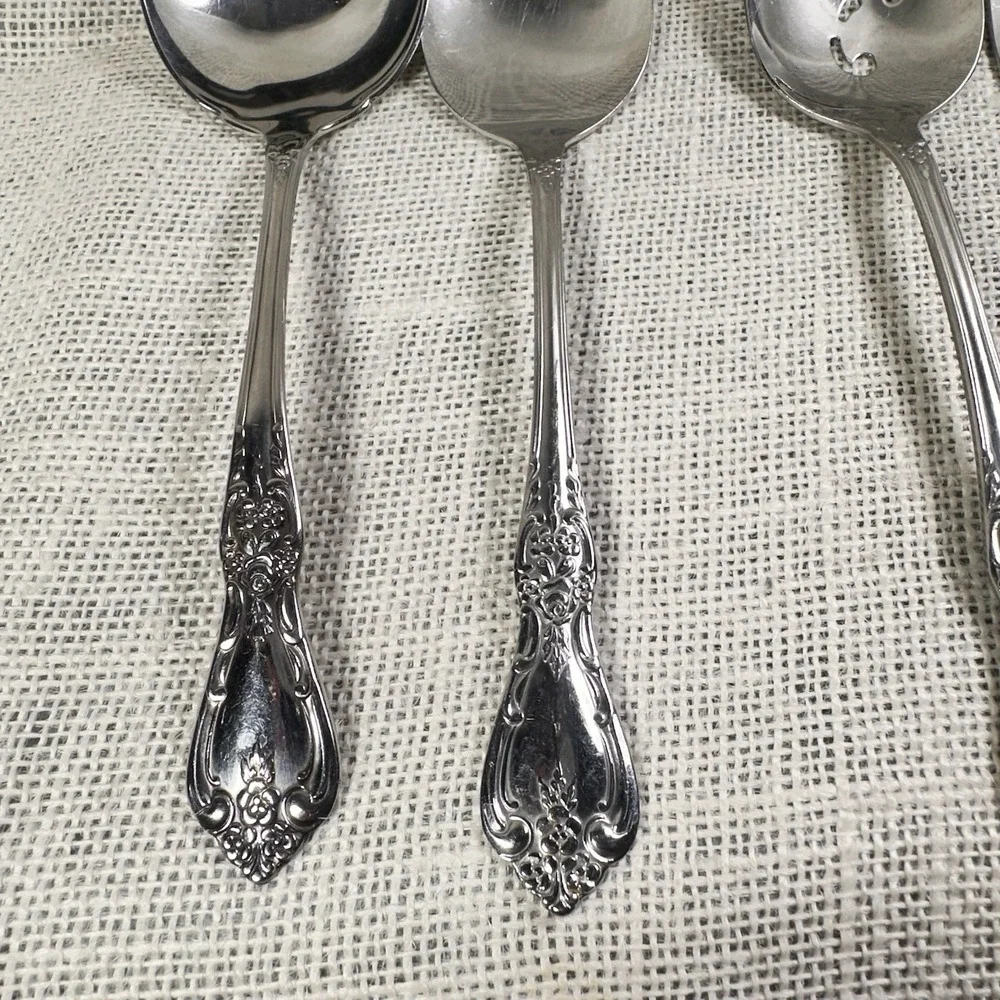 Oneida Kennett Square  Stainless  Lot Spoon‎ Fork Serving Pieces Floral Handle